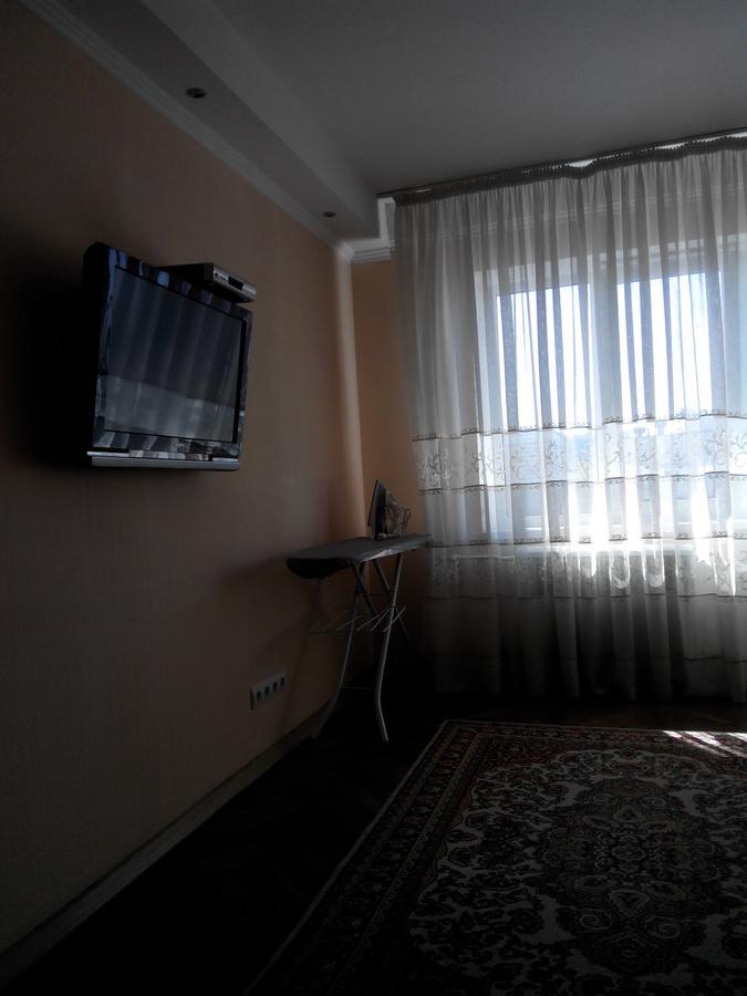 Comfortable Flat Near The Dnieper River In Киев Екстериор снимка